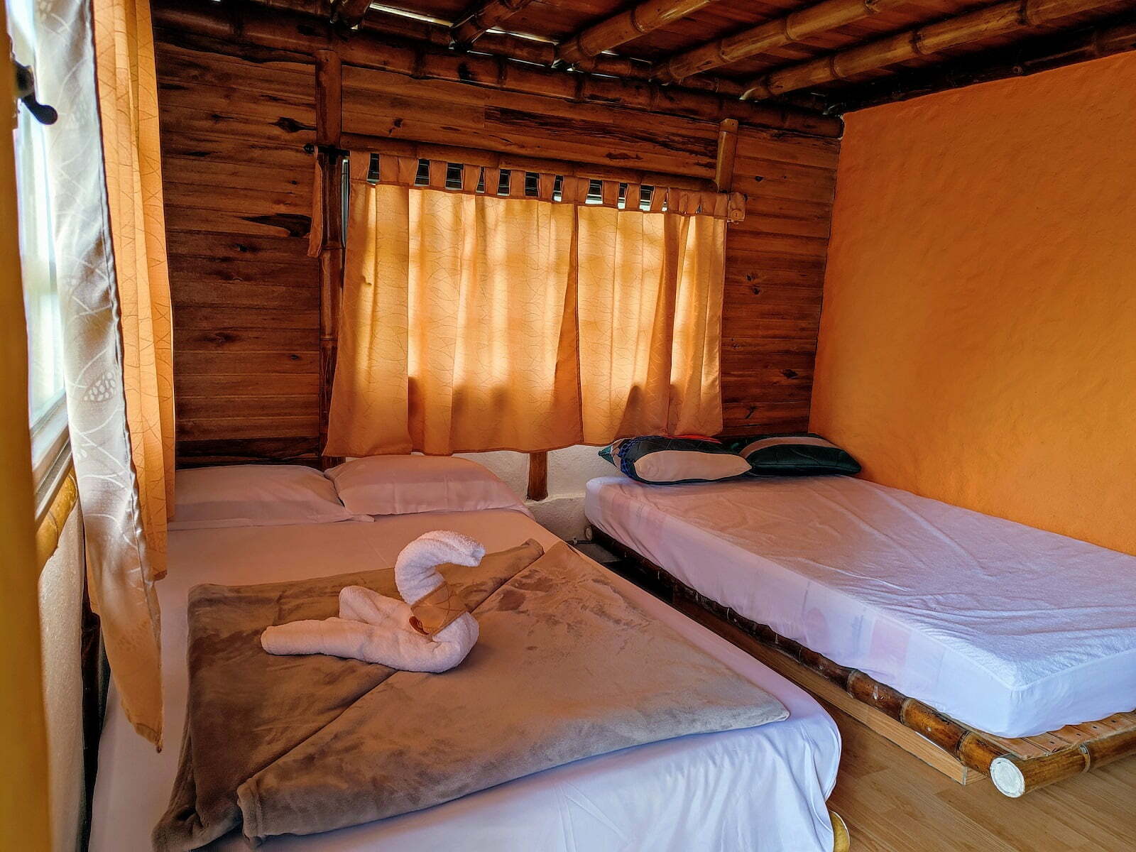 Paradise House Club chinácota (4)